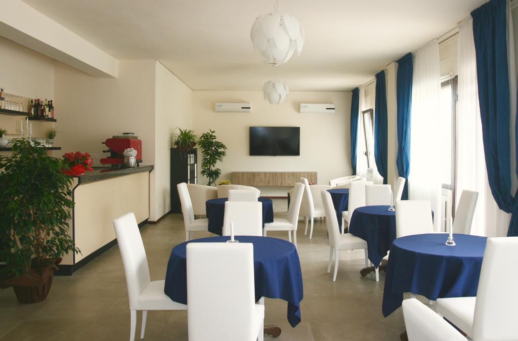 Residenza Hotel Garden توسكولانو ماديرنو المظهر الخارجي الصورة