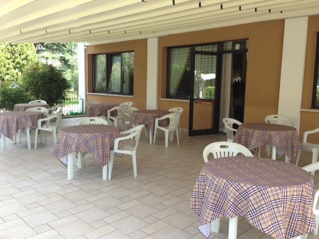 Residenza Hotel Garden توسكولانو ماديرنو المظهر الخارجي الصورة