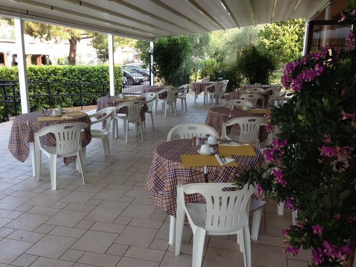 Residenza Hotel Garden توسكولانو ماديرنو المظهر الخارجي الصورة